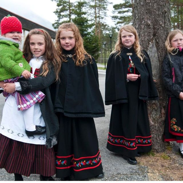 Godt kledd med flotte bundaer i det kjølege veret.