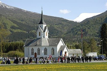 17-mai-Eresfjord- 054-red.jpg