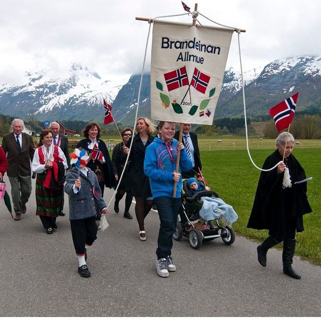 Toget på Brandeinan